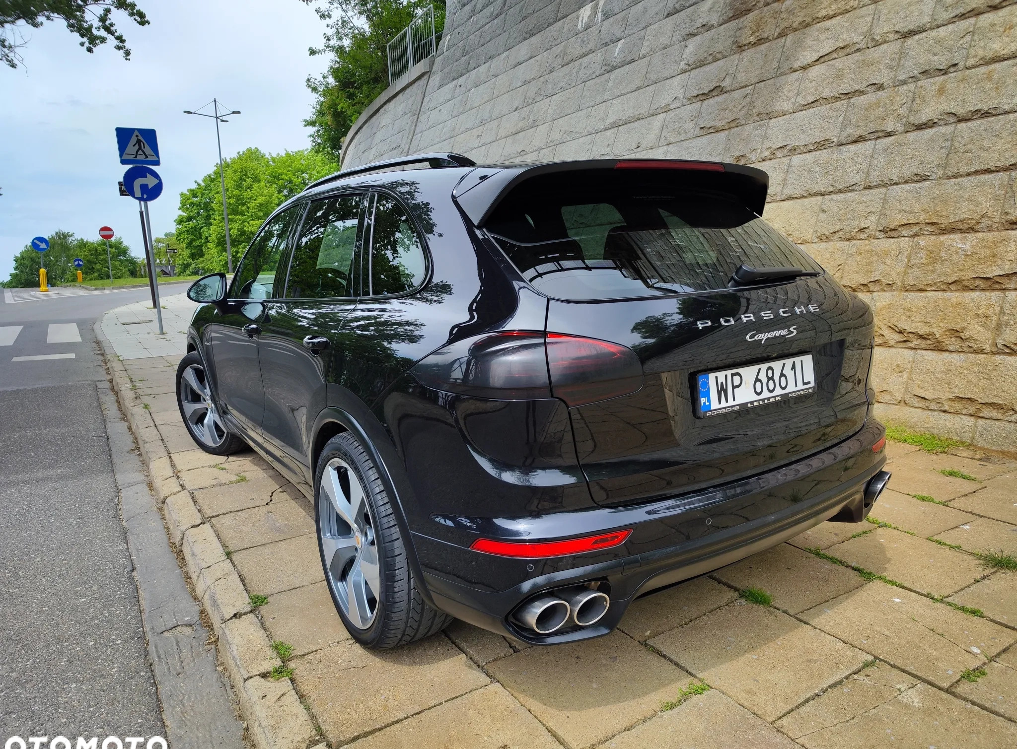 Porsche Cayenne cena 157999 przebieg: 225000, rok produkcji 2015 z Płock małe 172